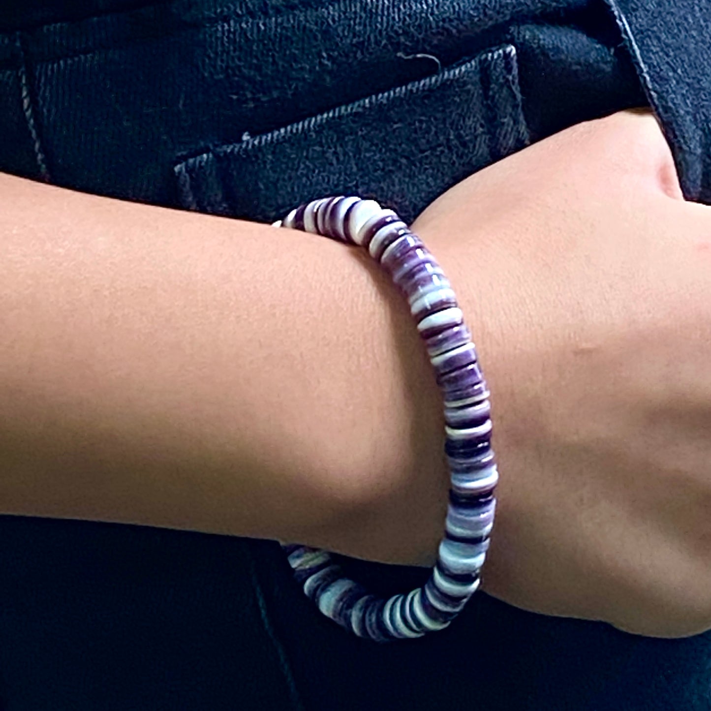 Premium-Grade Darkest-purple Wampum Shell Beads Bracelet From New York/ Rhode Island (America's First Currency From Year 1637-1673) Native American Style Elastic