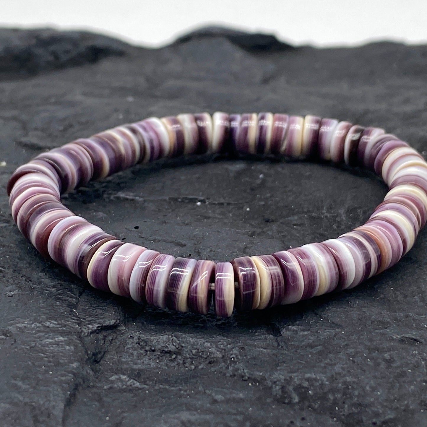 Premium-Grade Darkest-purple Wampum Shell Beads Bracelet From New York/ Rhode Island (America's First Currency From Year 1637-1673) Native American Style Elastic