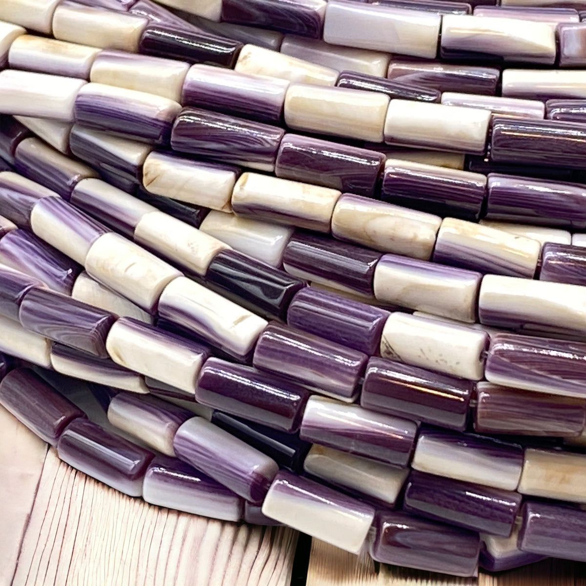 White Wampum Quahog Shell Beads with Lavender Tone USA East Coast Quahog - Native American Style - Ideal For Wampum Belt Design - Tube 4X8mm