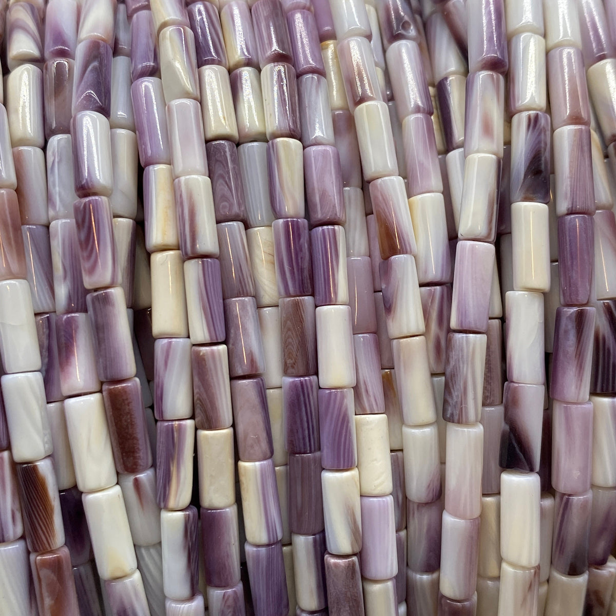 White Wampum Shell Beads Lavender-Tone USA East Coast Quahog - Never Dyed- Native American Style - Ideal For Wampum Belt Design - Tube 4X8mm