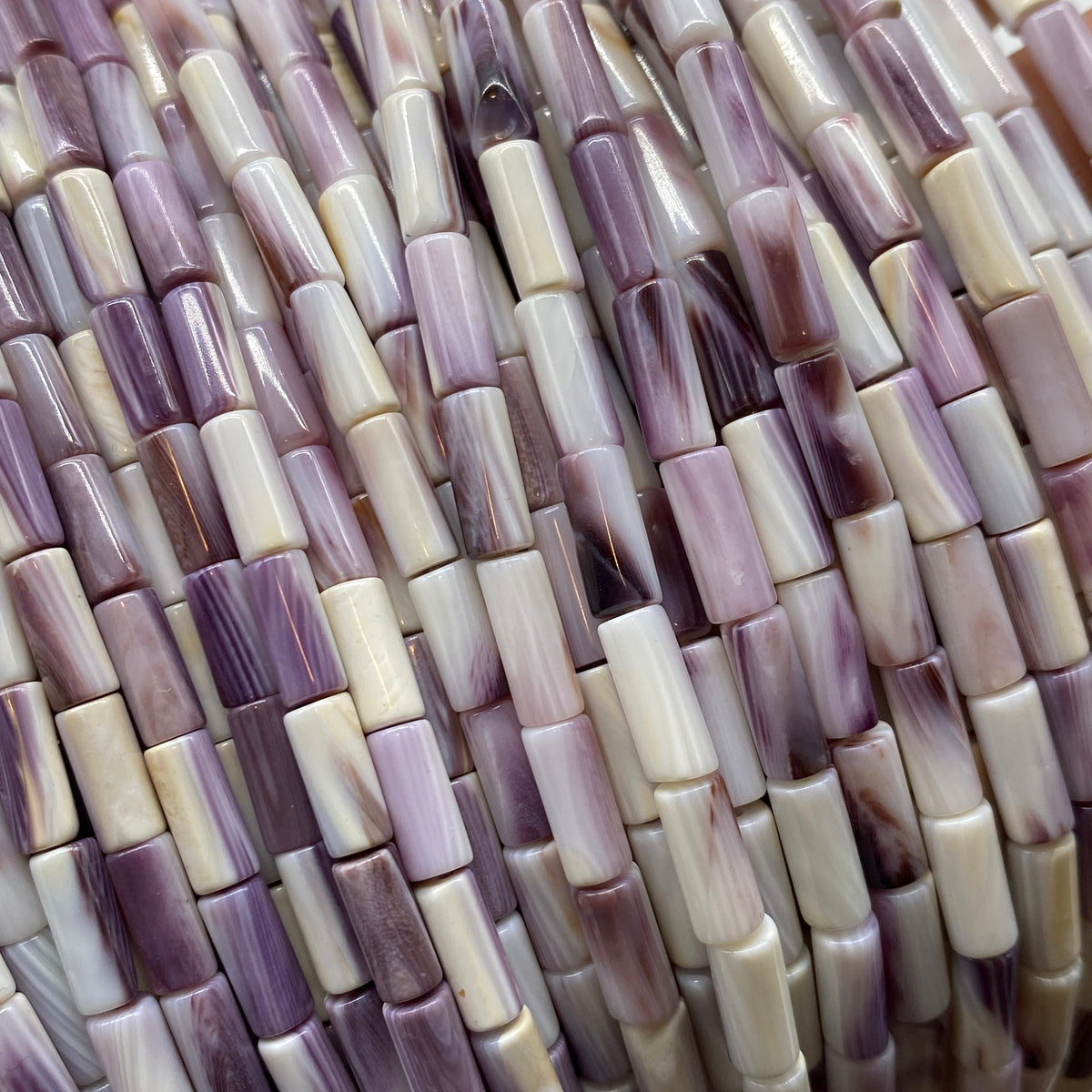 White Wampum Shell Beads Lavender-Tone USA East Coast Quahog - Never Dyed- Native American Style - Ideal For Wampum Belt Design - Tube 4X8mm