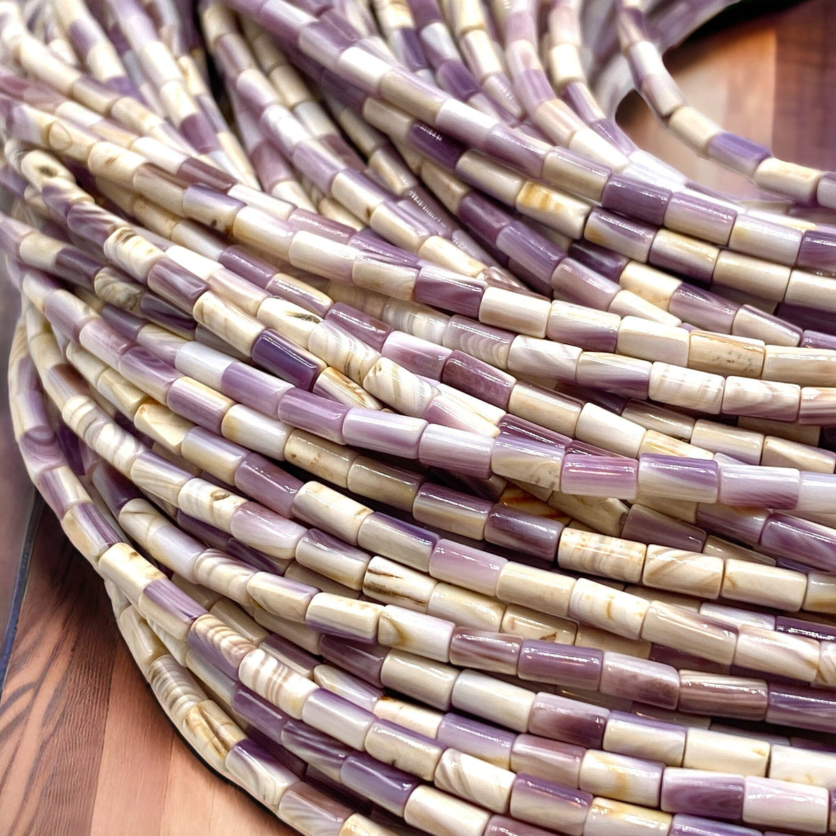 White Wampum Shell Beads Lavender Tone USA East Coast Quahog - Native American Style - Ideal  For Wampum Belt Design - Tube 3X5mm Tiny
