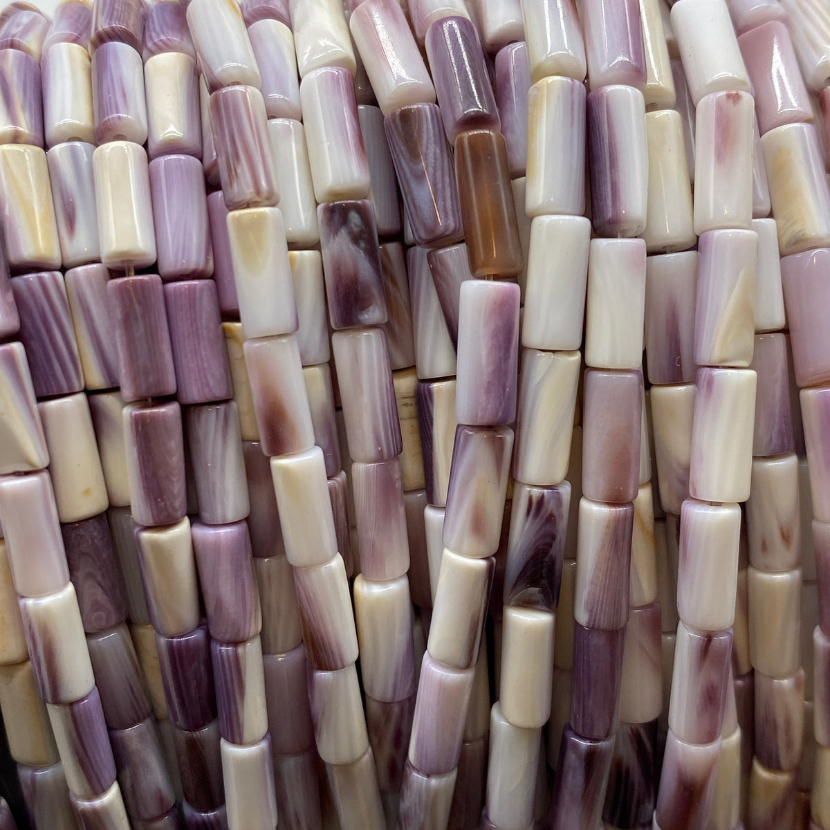 White Wampum Shell Beads Lavender-Tone USA East Coast Quahog - Never Dyed- Native American Style - Ideal For Wampum Belt Design - Tube 4X8mm
