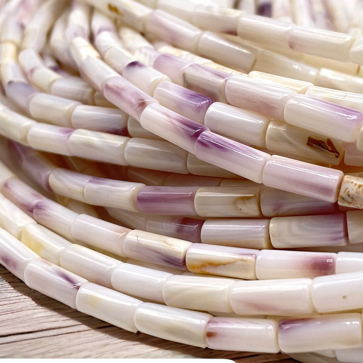 White Wampum Shell Beads with Lavender-Tone From New England/New York Beaches (America's First Currency Year 1637-1673) Tube 5X8mm (Tiny)