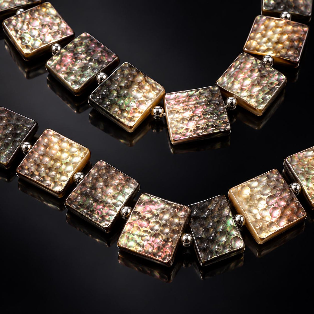 Tahitian Black Lip Oyster Shell Beads 3D Bubble Texture - Never Dyed or Color Enhanced - Iridescent Double Sided Square 20mm-  16 Pcs (G401)